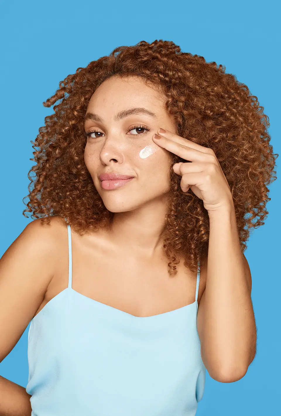 Skincare — aplicação de creme